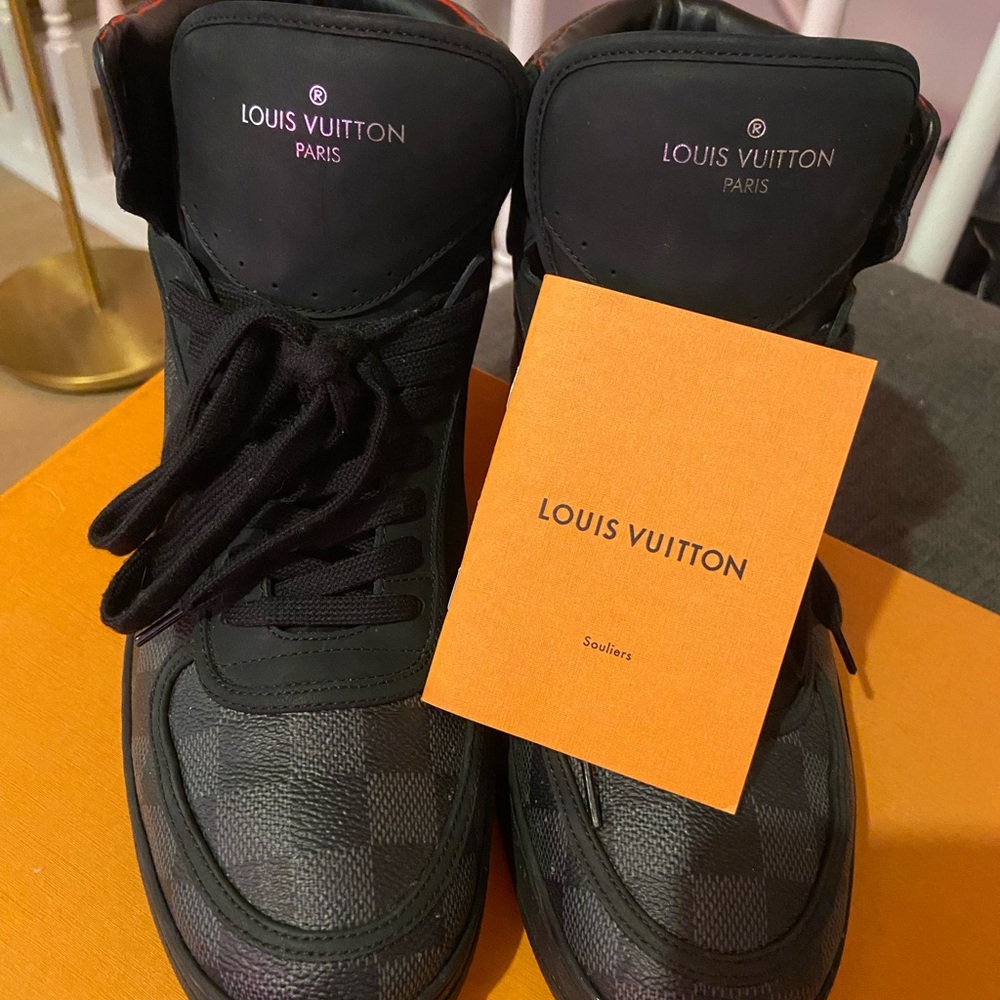Louis Vuitton Rivoli Damier - Black - Picture 9 of 11